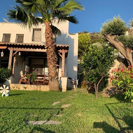 Villa Gundogan For Rent Clup Sunset *